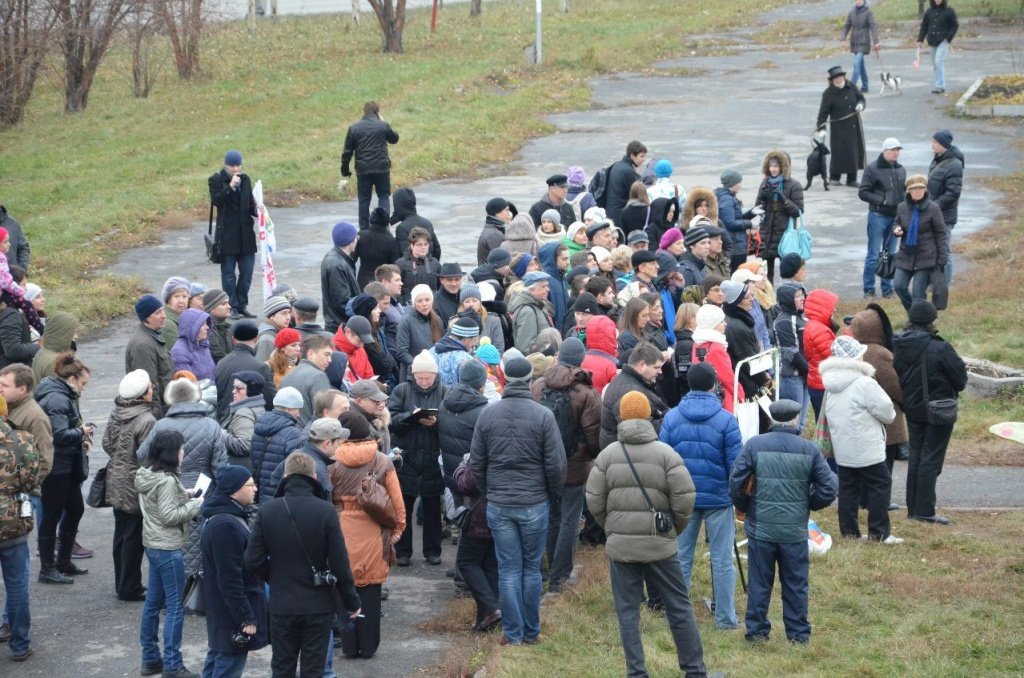 В Новосибирске прошел митинг в защиту проданного сквера.jpg